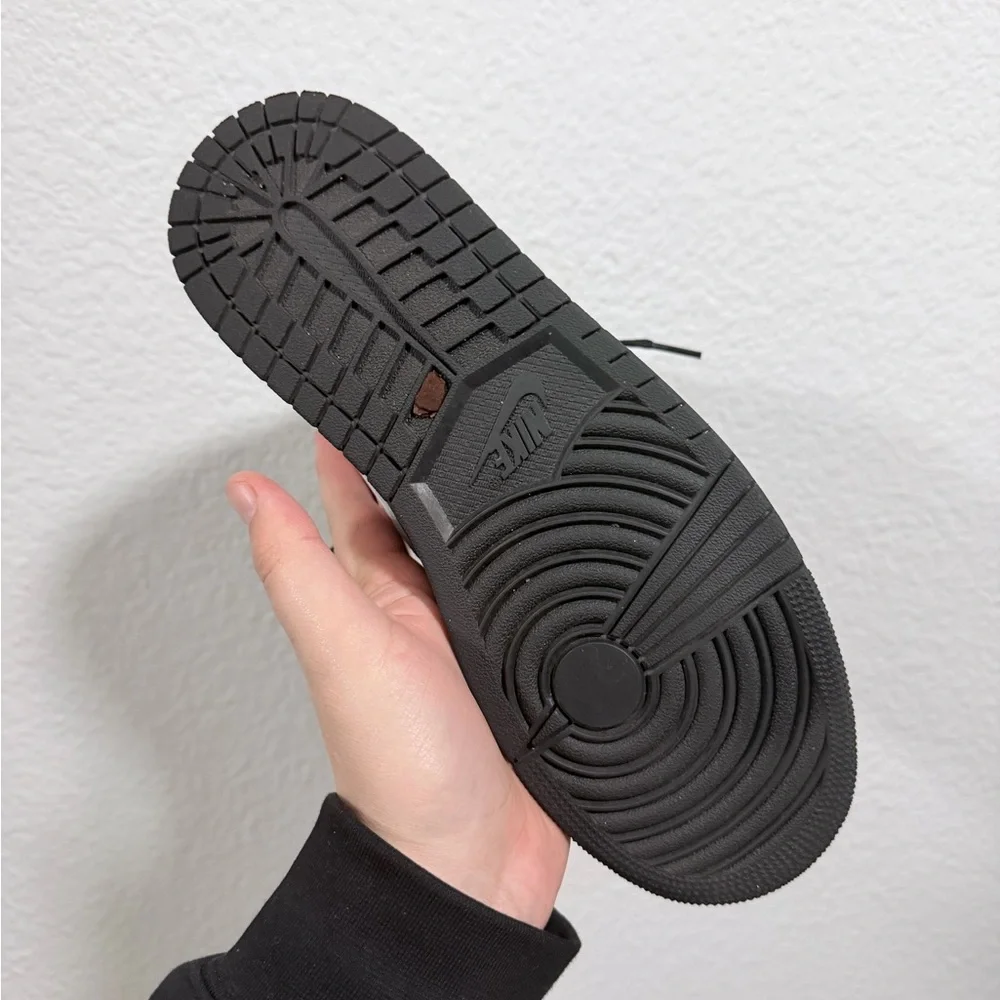 Jordan retro 1 high black and white - Picture 4 of 9